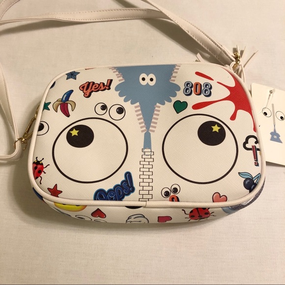 NWT Fun Print Zipper Crossbody Bag - Tassel - Picture 6 of 11